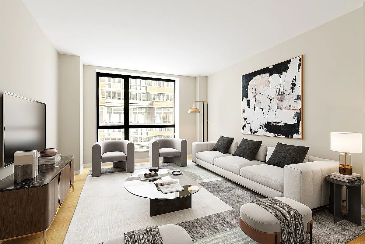 540 W 28th St APT 8B