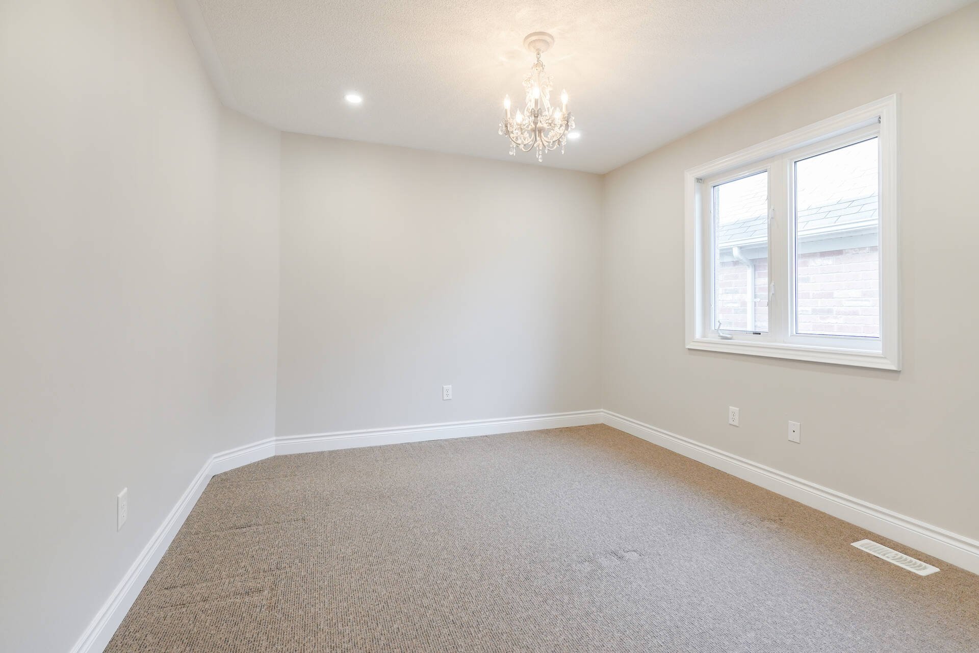 1648 Pennel Drive Unit: Upper