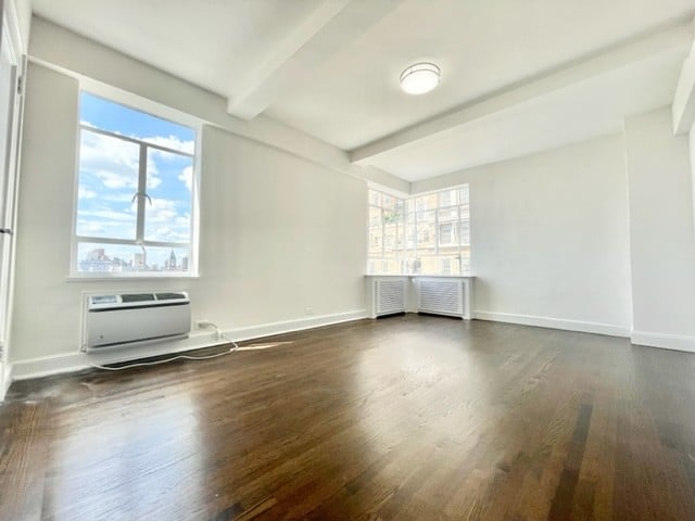 20 5th AVENUE, #12E