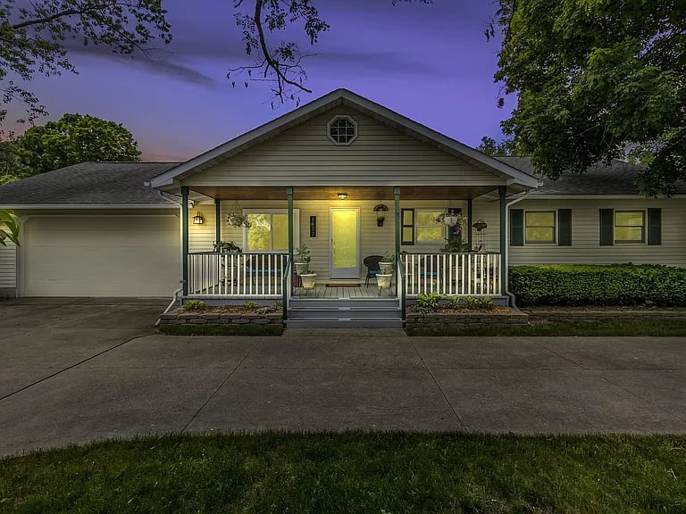 1633 S Duck Lake Rd