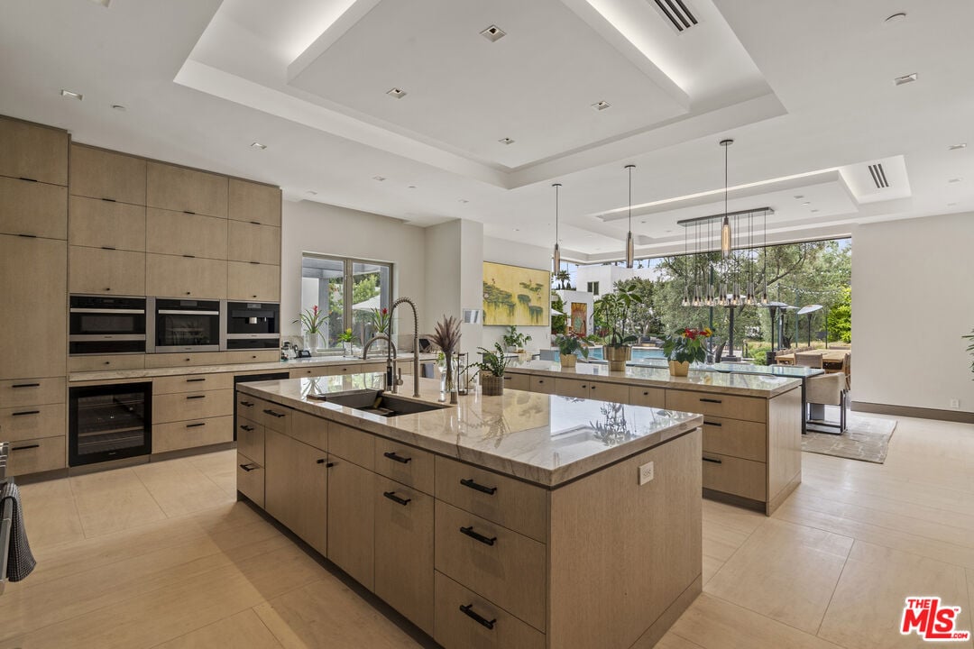 Silverreach Heights, N Beverly Dr, 90210