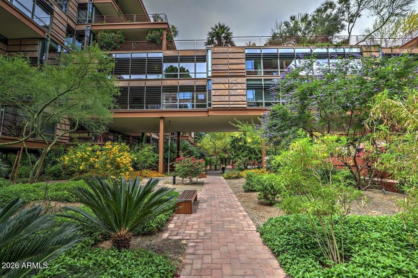 7167 E Rancho Vista Dr, #6004
