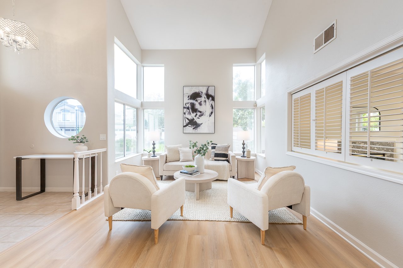 Meridien Court - Gated Community!
