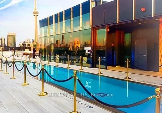 THOMPSON RESIDENCES