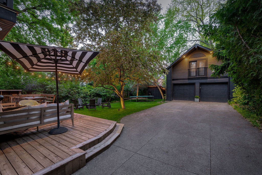 52 Kerr Street, Oakville