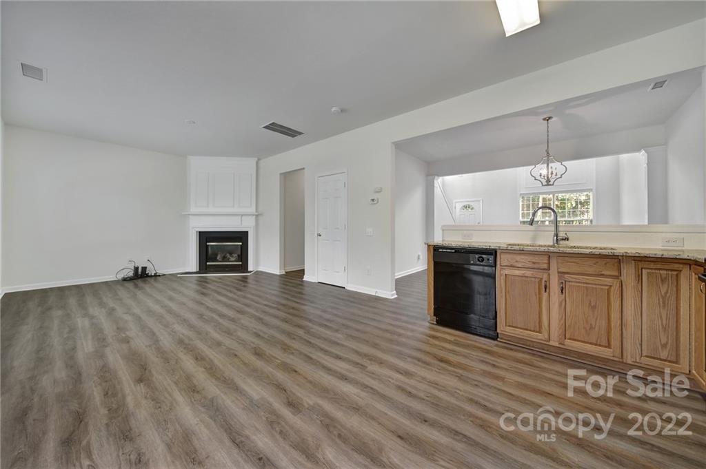 11708 Huxley Rd