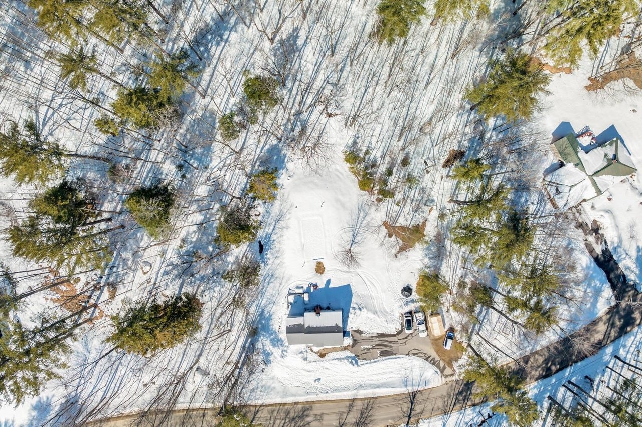 60 Winona Shores Rd
