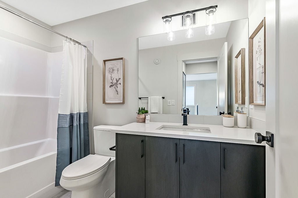 190 Annette Landing NW