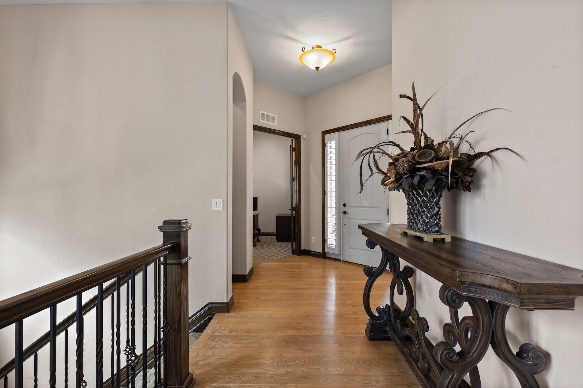 8122 Raphael Lane