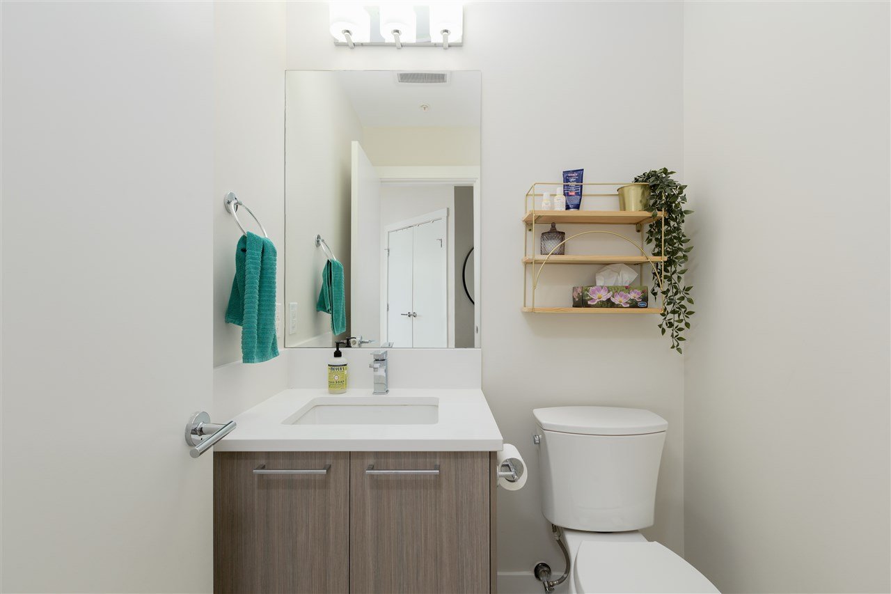 205-7180 Barnet Rd