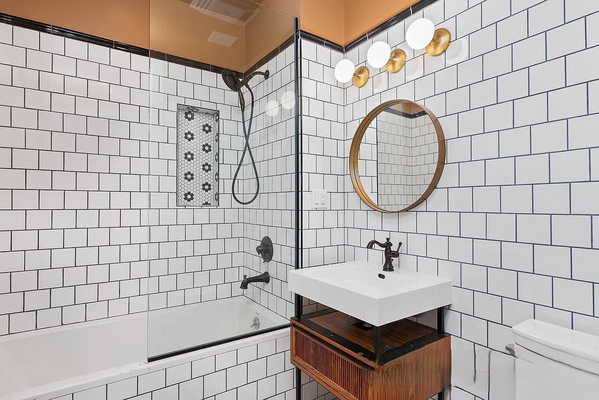 187 Kent Avenue #310