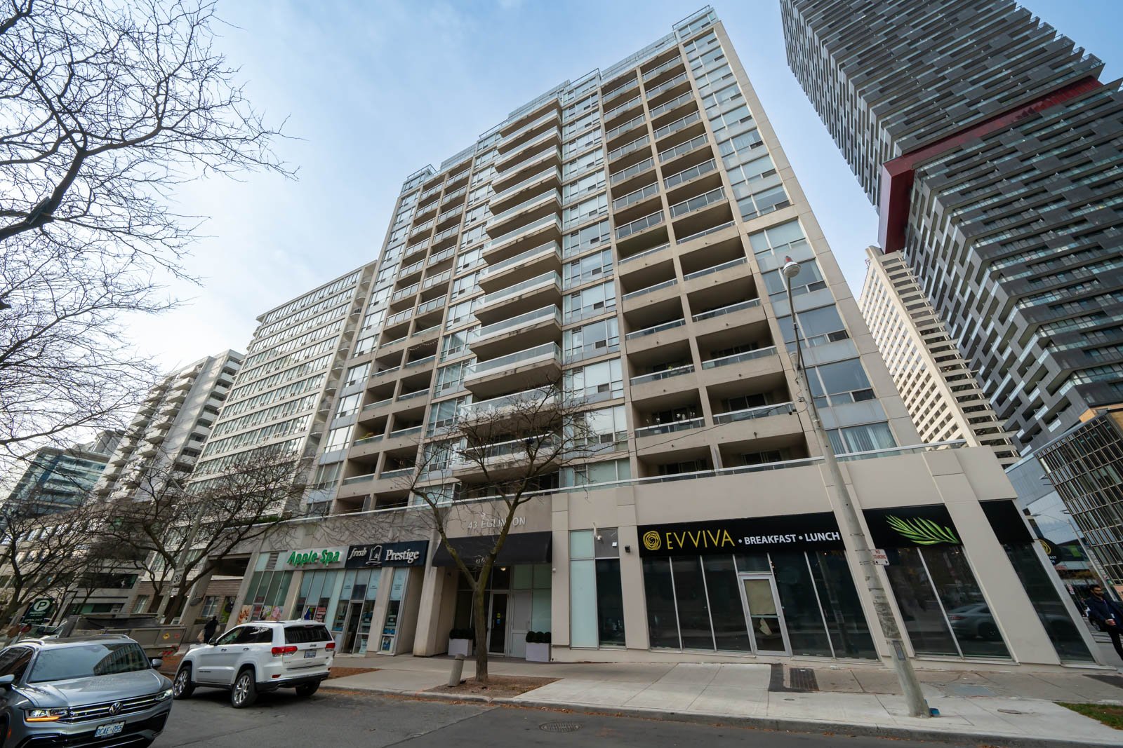 43 Eglinton Ave E Unit 1902 