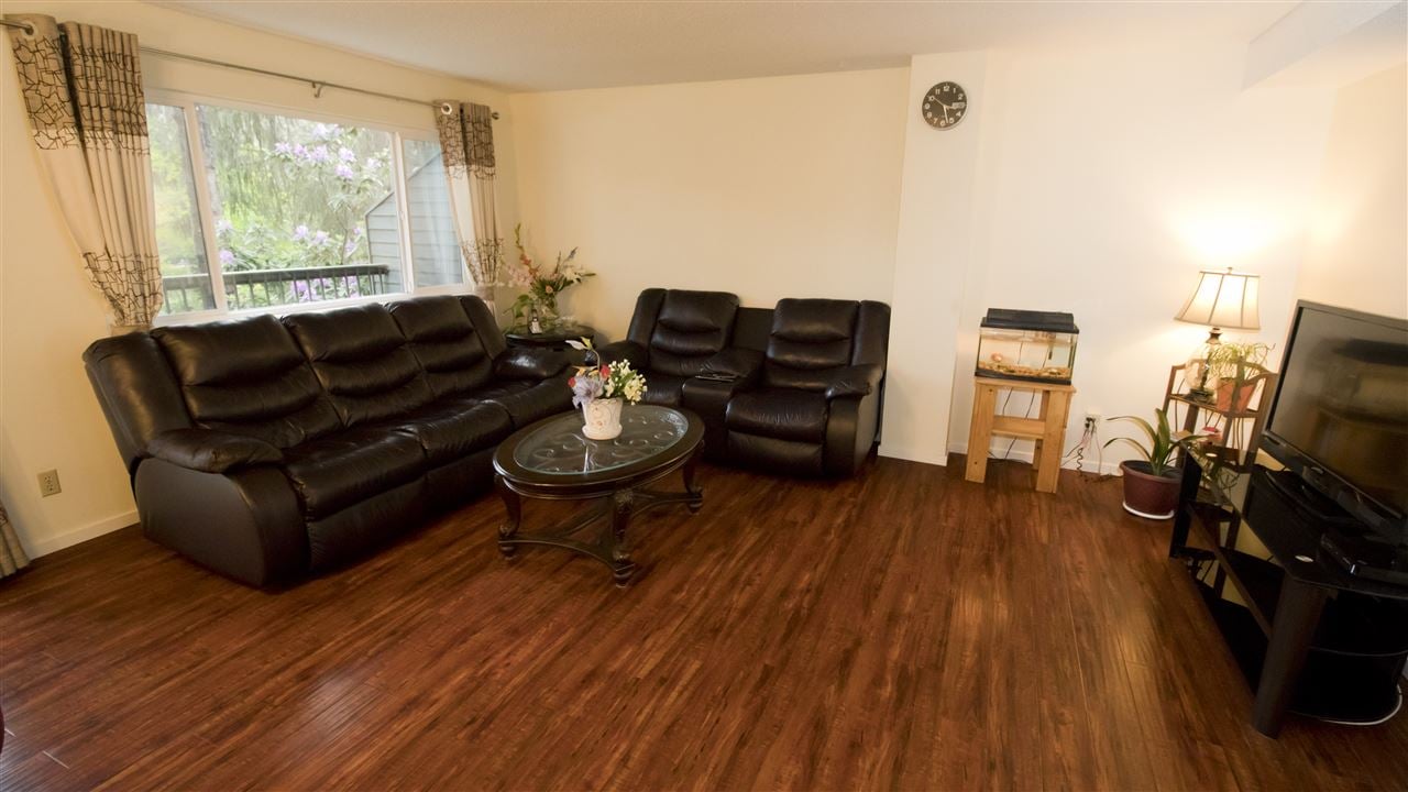 7329 Capistrano Dr