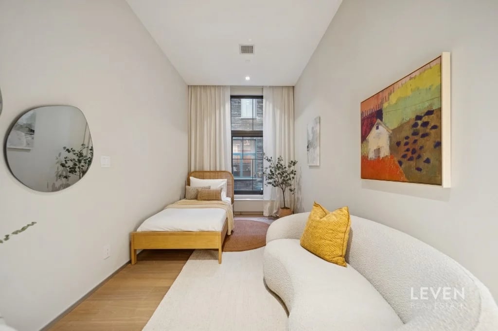 55 Warren Street, #4