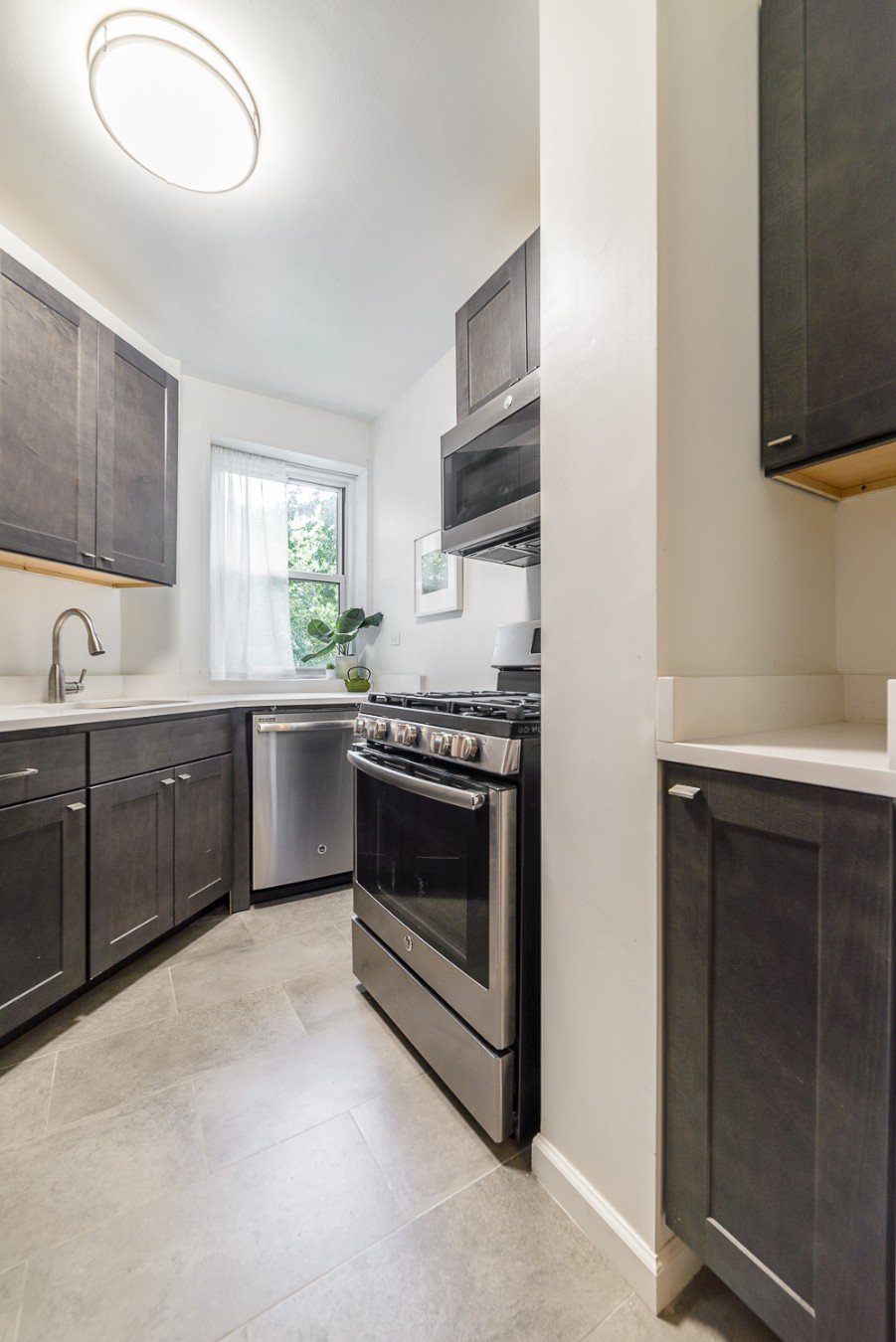 2235 5th Avenue Unit: 10C