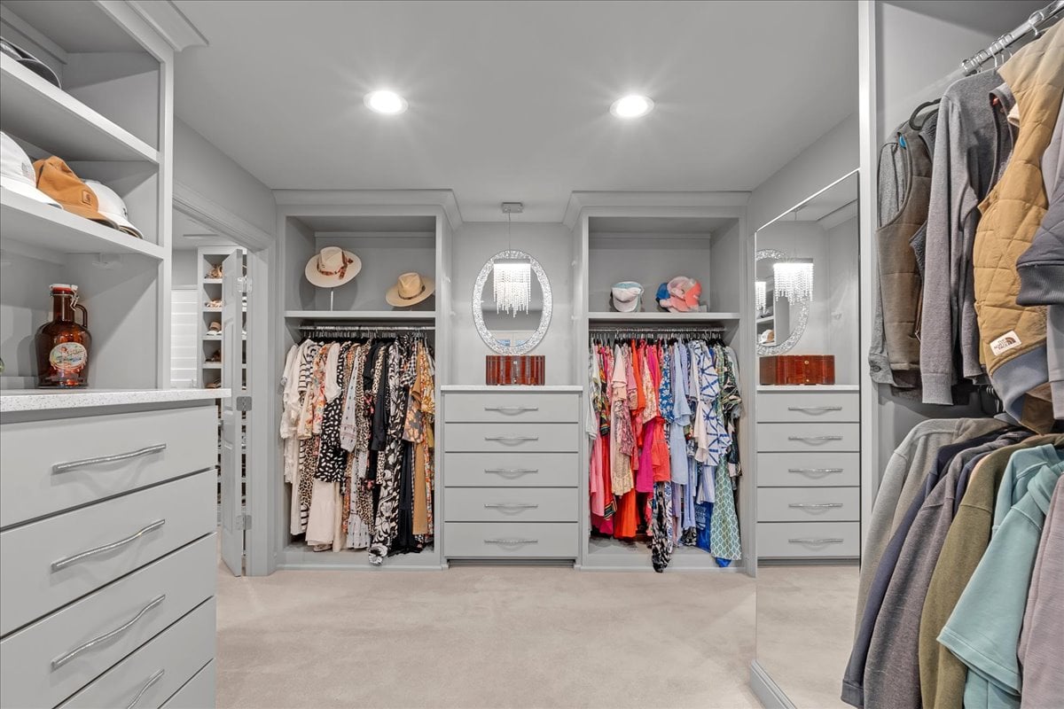 Luxury Living in Bixby, Oklahoma: A Premier Estate in Devonshire at Graystone Represented by Philip Shain of The Agency Tulsa - Wyatt Poindexter - The Agency