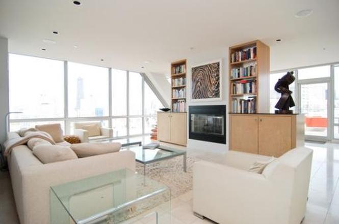 510 W Erie, #2401
