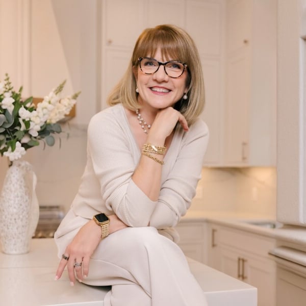 Betsy Taylor Chevy Chase, MD Real Estate Agent Headshot