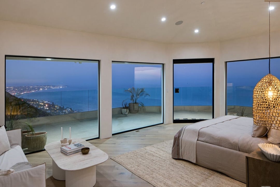 Meridian Manor, Encinal Canyon Rd, 90265