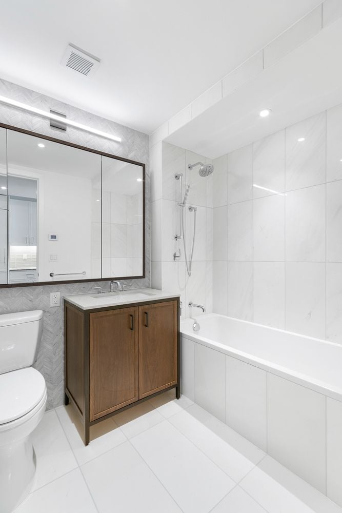 10 Lenox Avenue Unit: 6-B