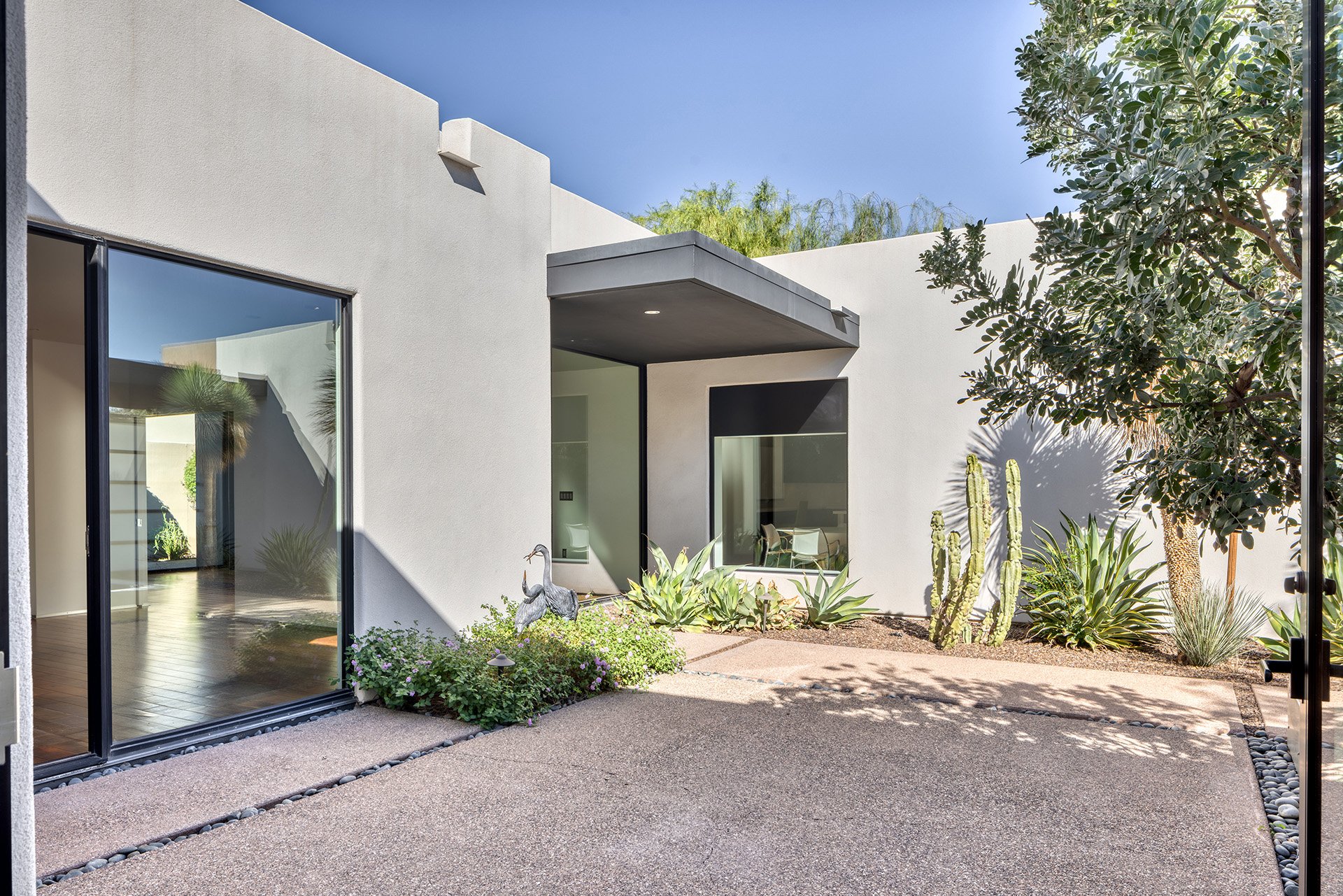 5434 E Lincoln Drive 50