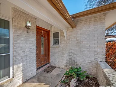 447 Solar Dr