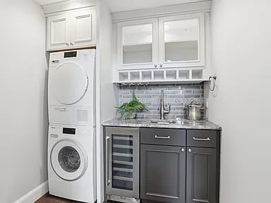 83 Church St APT 15