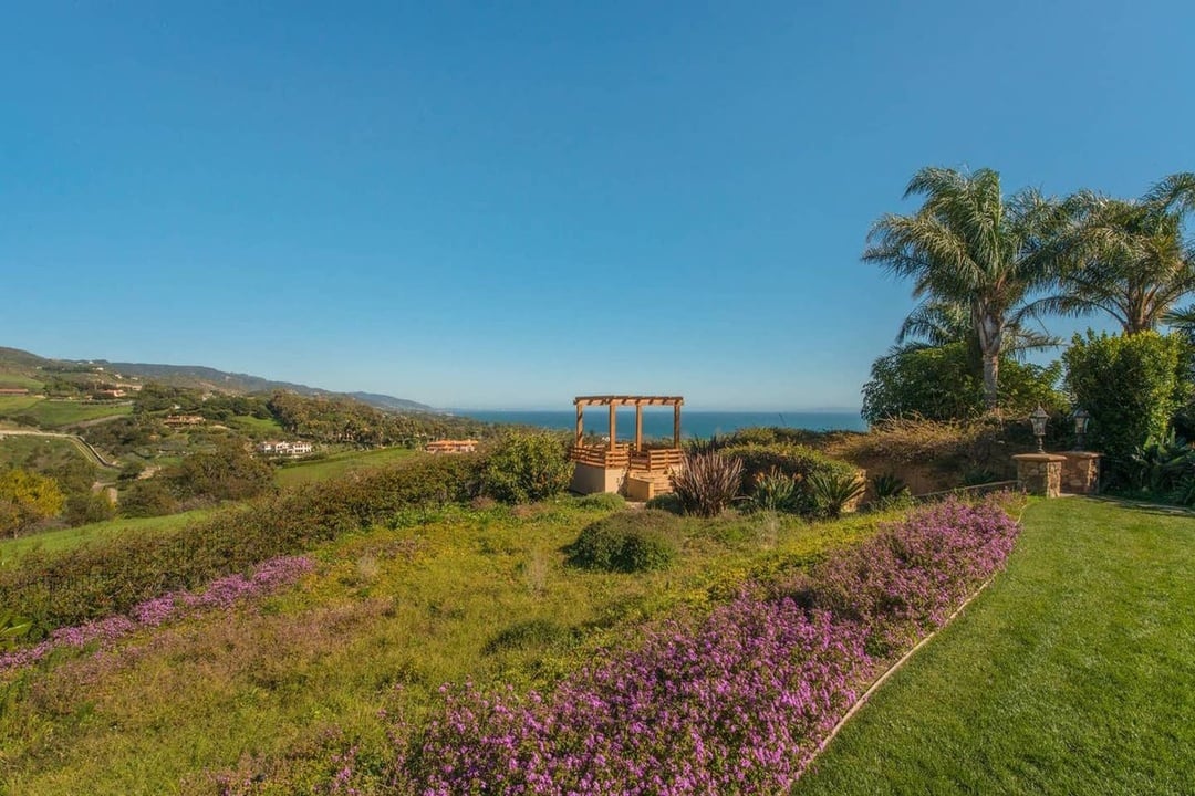 Cascade Villa