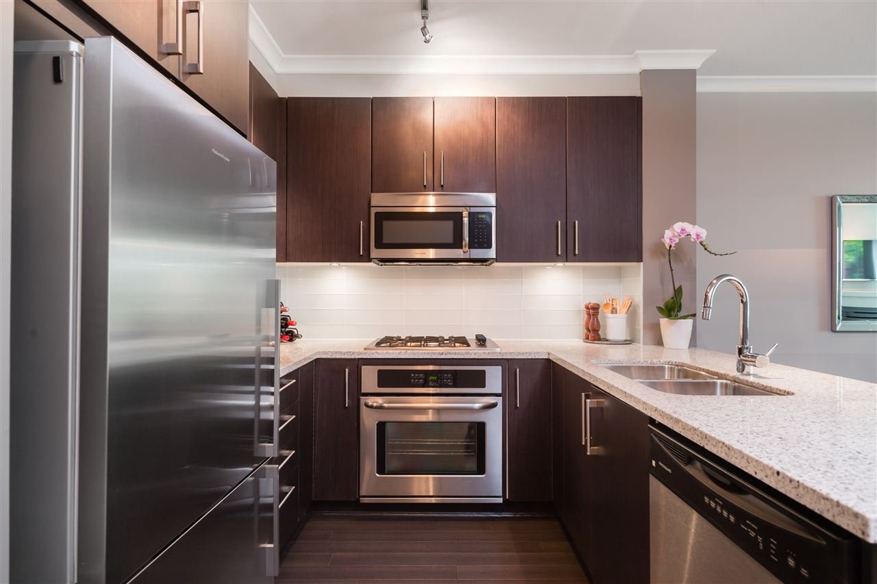 106-139 W 22nd St