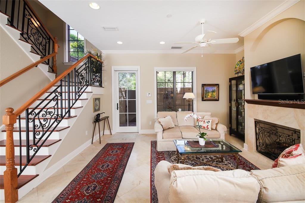 1551 OAK ST, #8