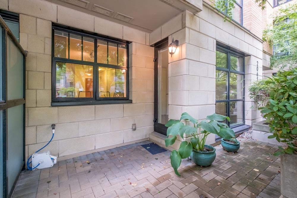 101-2065 W 12th Avenue, Vancouver