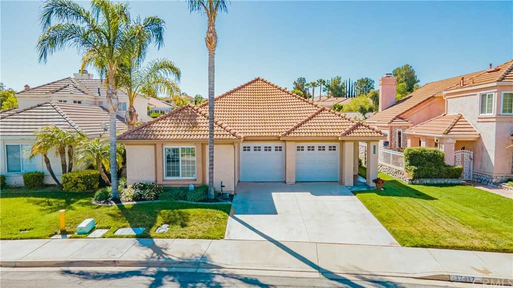 37517 Vineyard Knoll Drive