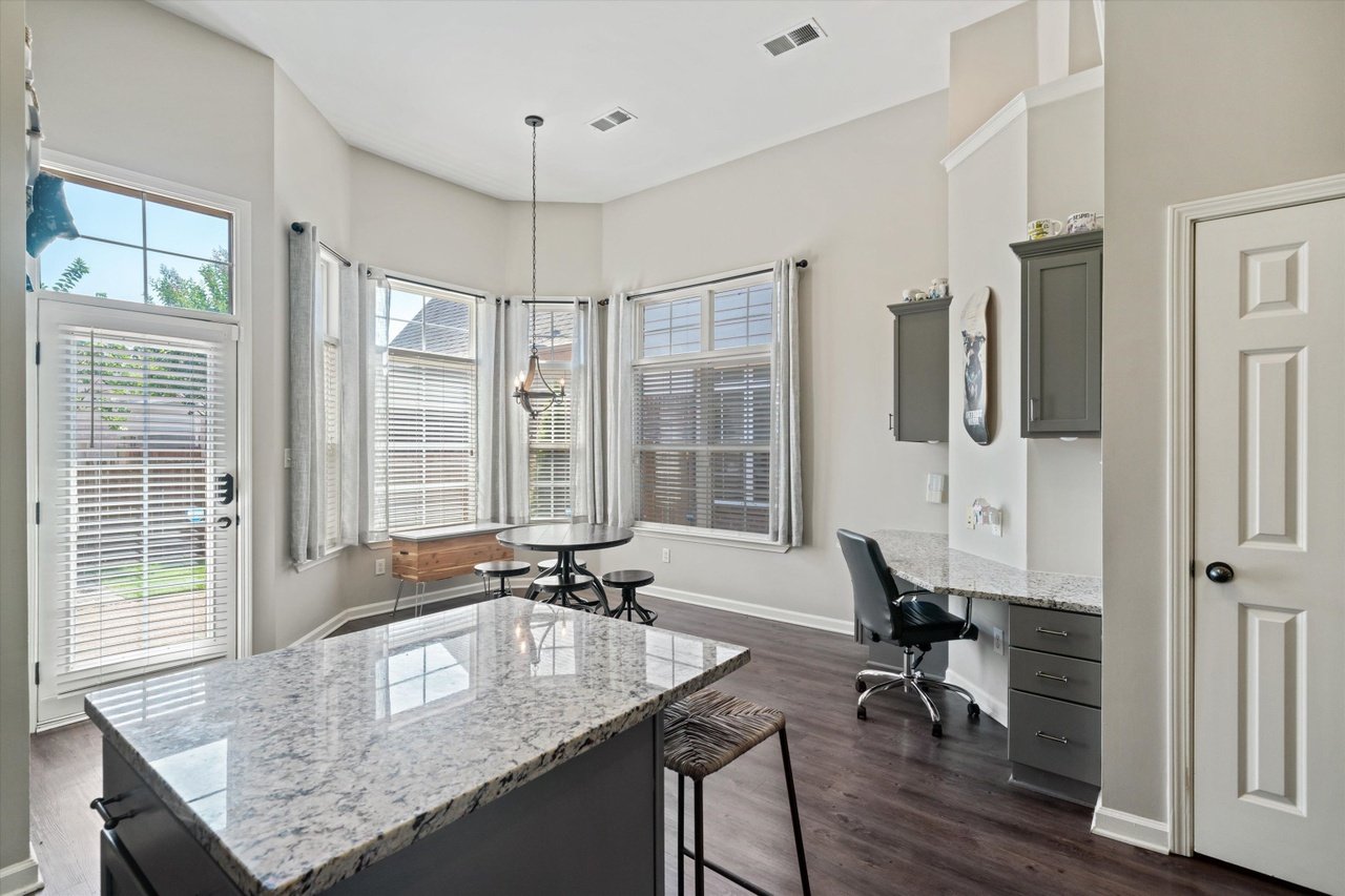 1806 N Houston Levee Rd