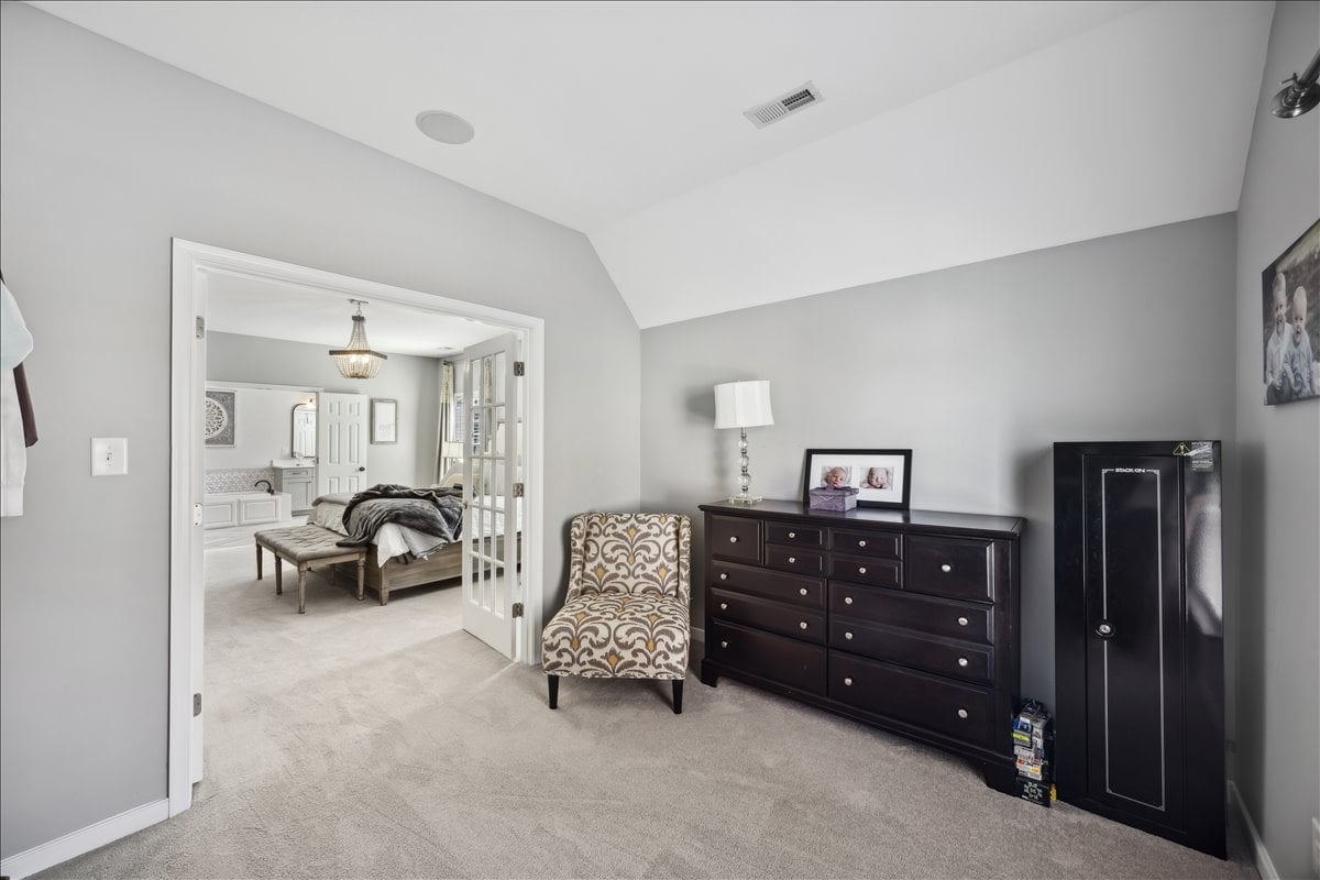 4513 Lake Summer Mews