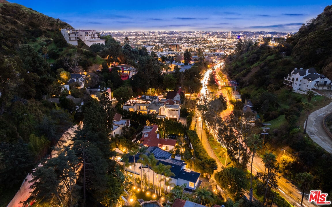 Luminor Heights, Laurel Canyon Blvd, 90046