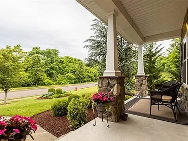 622 Flynn Robinson Ter