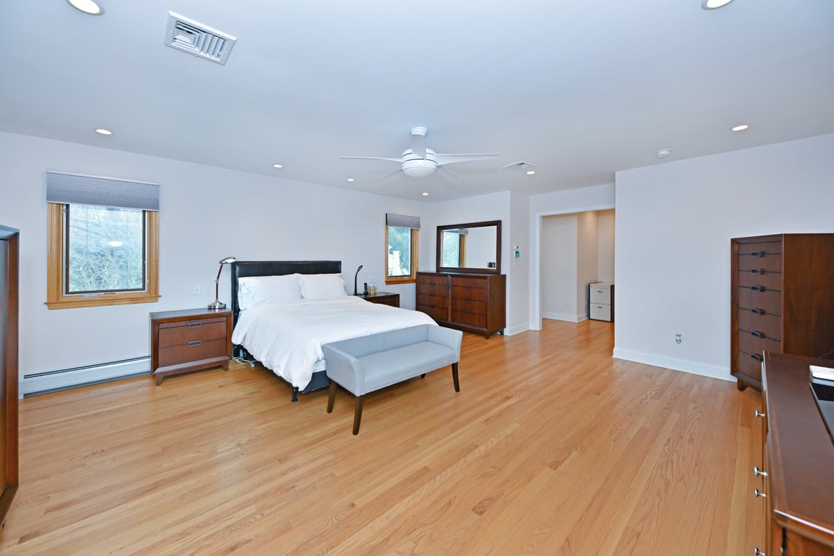 23 Spruce Pl