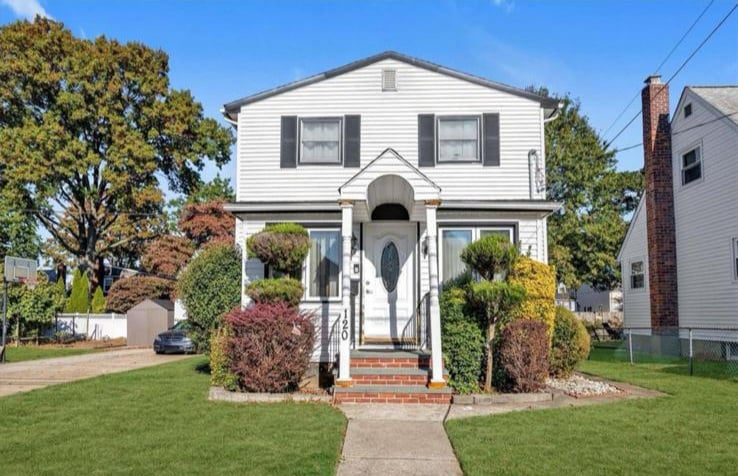 120 Memphis Ave 