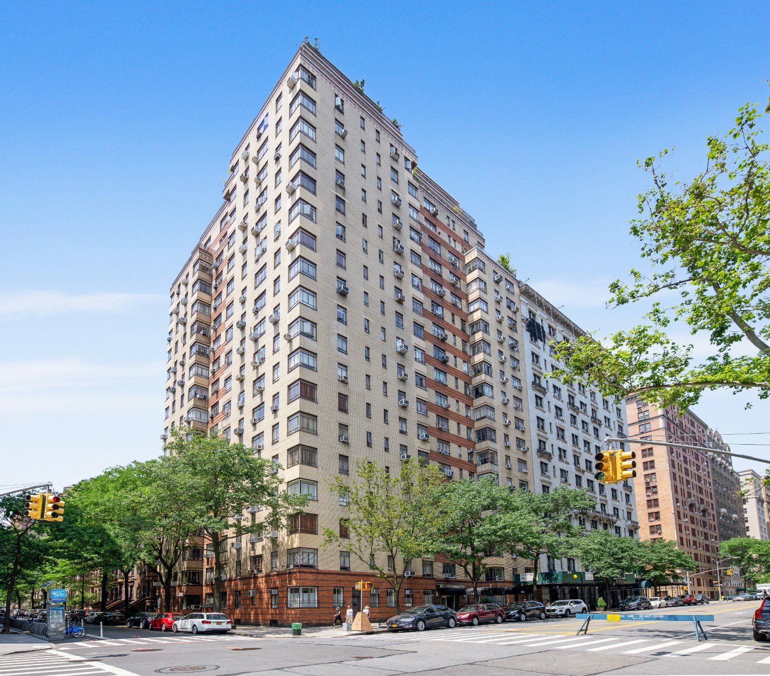 565 West End Avenue 19B