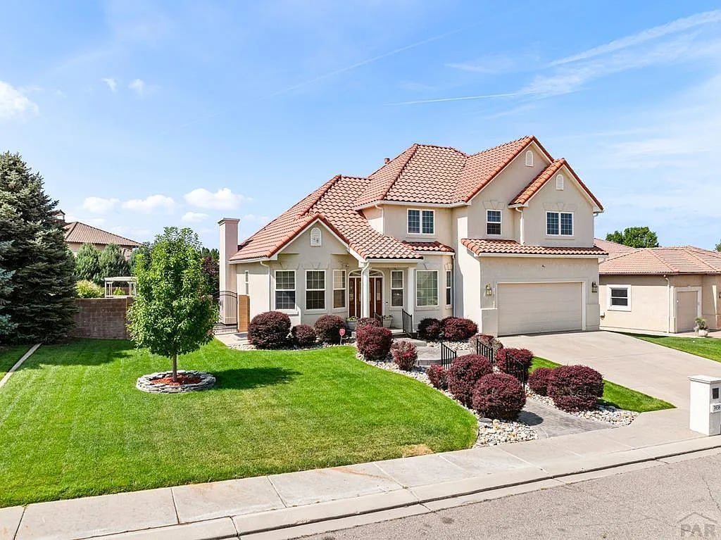 3938 Augusta Ln