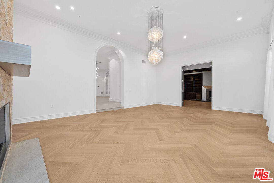 Ivory Arcadia, Martin Lane, 90210