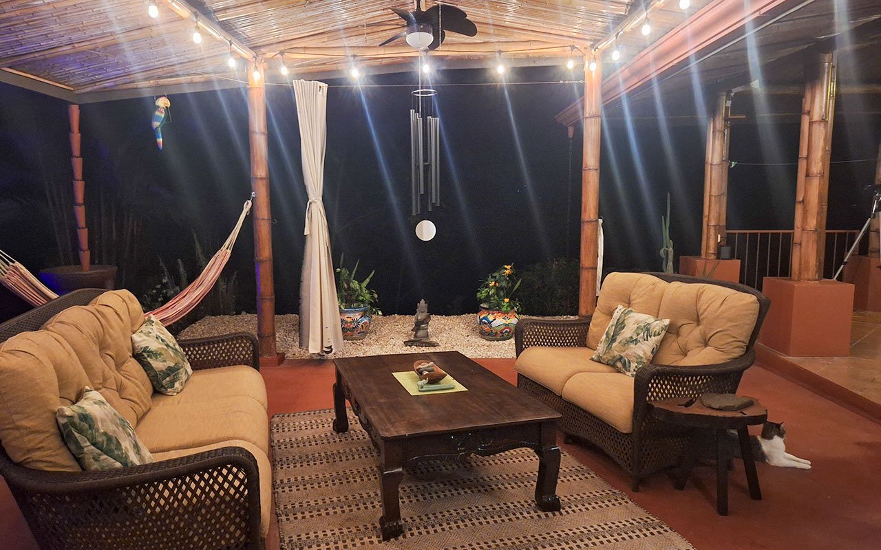 Tropical Getaway with Two Villas and Lush Gardens Near the Heart of Uvita