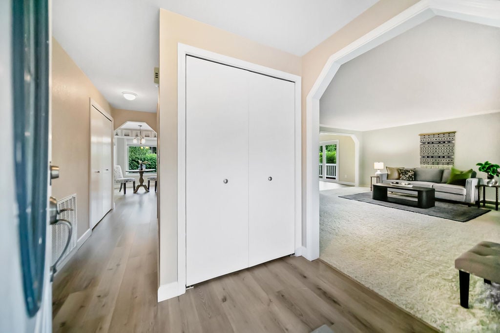 3055 NW Colonial Lane