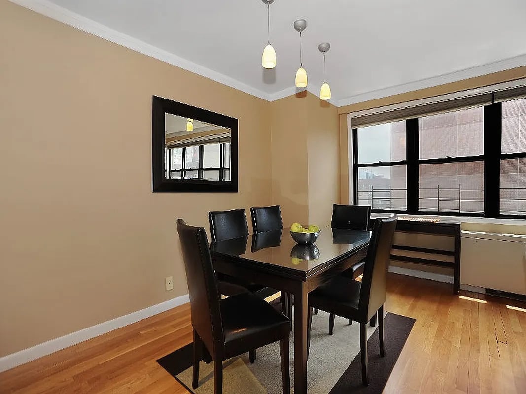 201 East 28th Street #12J