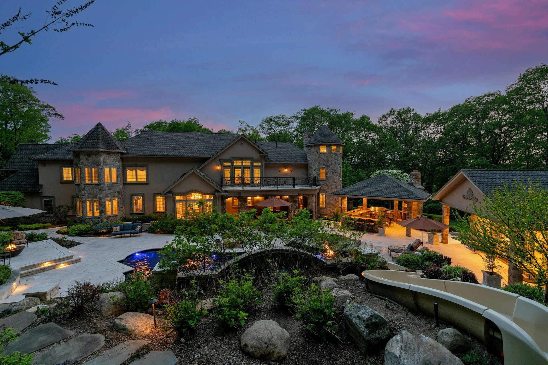 22 Nottingham Court