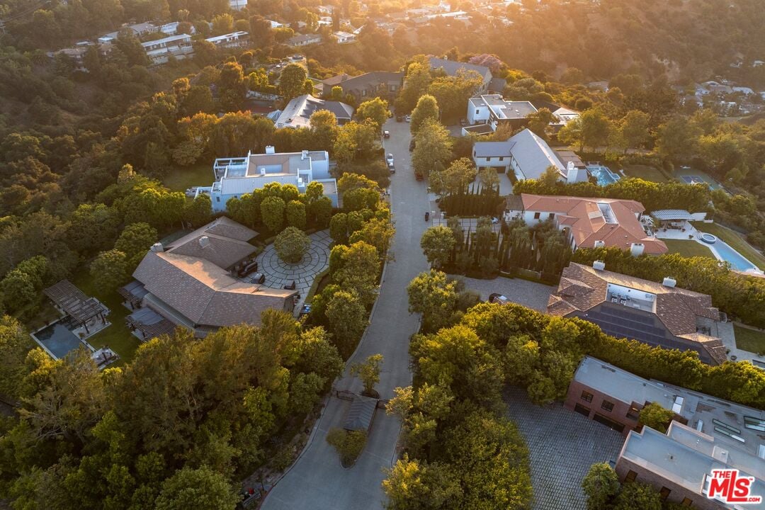 Stone Ridge Ln, 90077