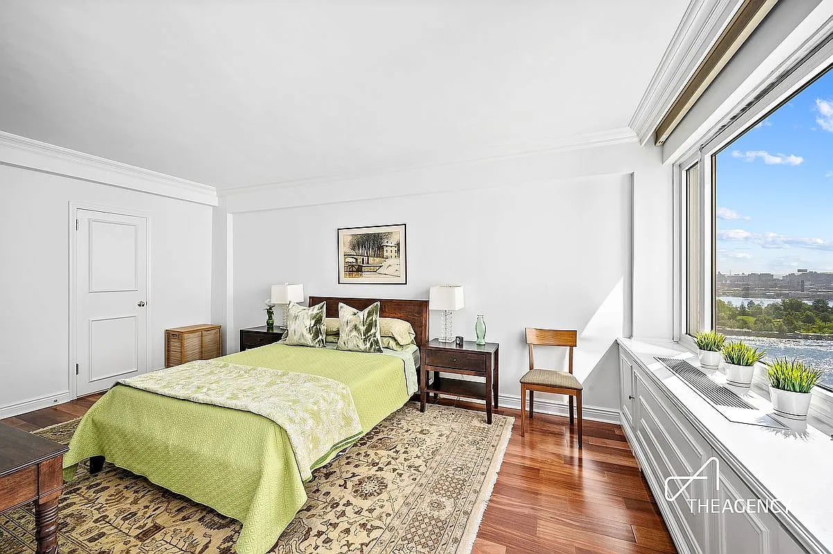 45 Sutton Pl S #12G