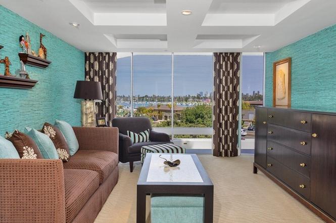 1820 Avenida del Mundo #207