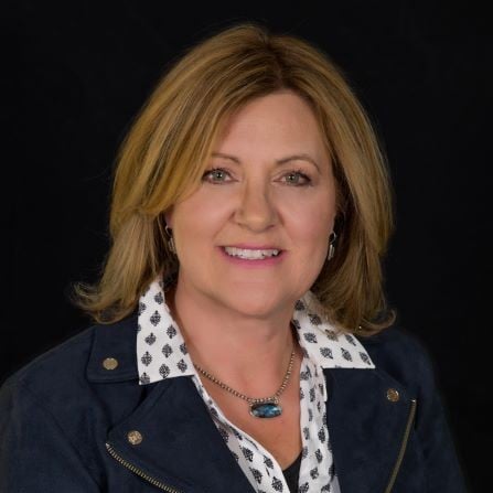 Elizabeth Kozar Estes Park, CO Real Estate Agent Headshot 