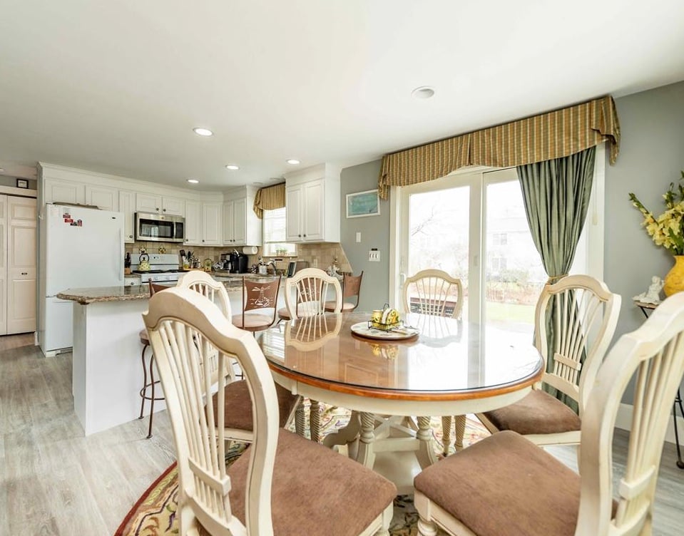 45 Schoolhouse Rd